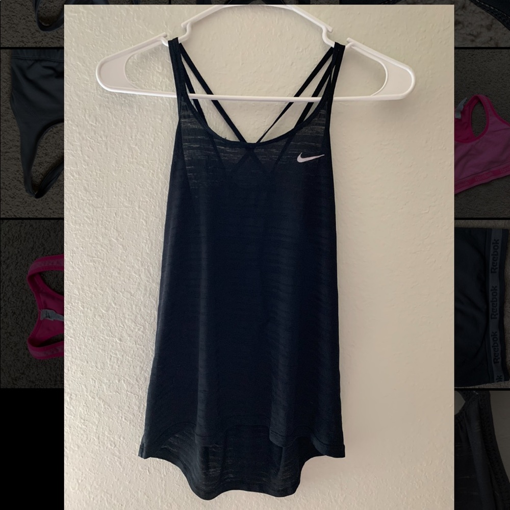 Black Nike tank